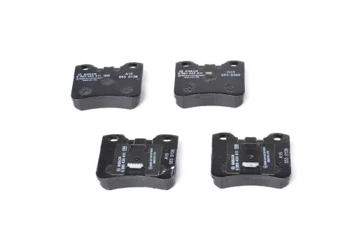 BOSCH Brake Pad Set, disc brake (0986424411)