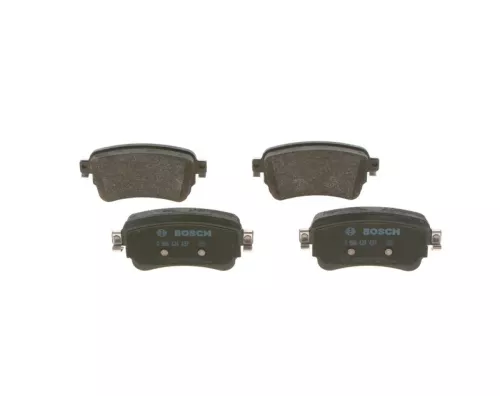 BOSCH Brake Pad Set, disc brake (0986424437)