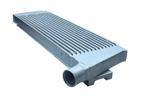 MAXGEAR Charge Air Cooler (AC630042)