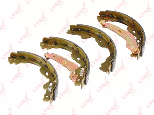 LYNXAUTO Brake shoes (BS-7526)